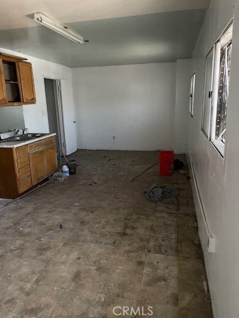 9618 S Main Street Property Photo 10
