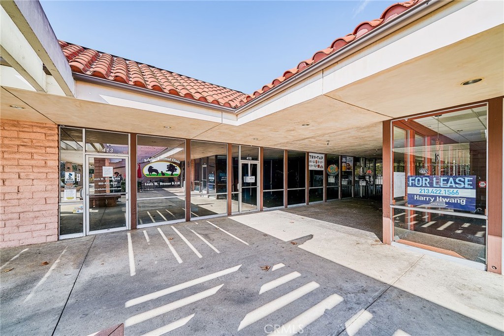 413 E Avenida De Los Arboles Property Photo 10