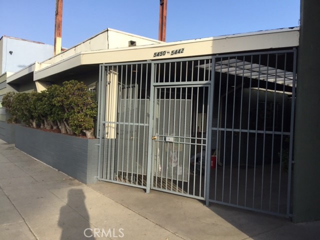 5442 Pomona Boulevard Property Photo