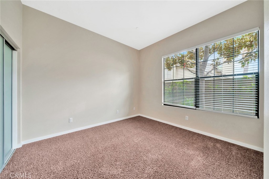 563 W Maple Avenue Property Photo 11