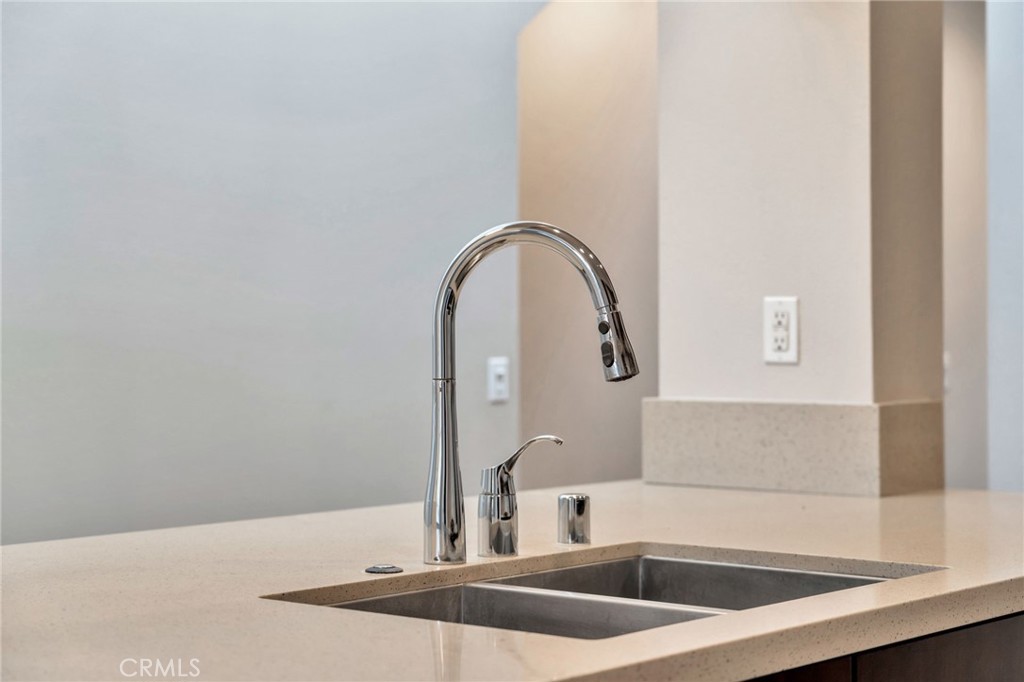 563 W Maple Avenue Property Photo 30