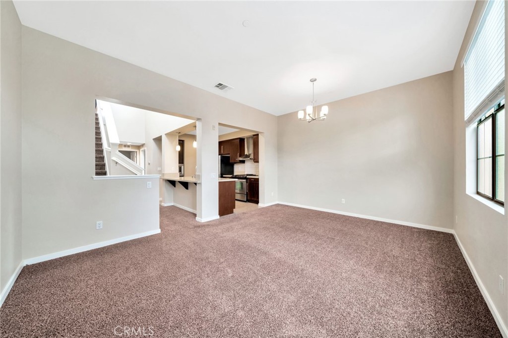 563 W Maple Avenue Property Photo 33