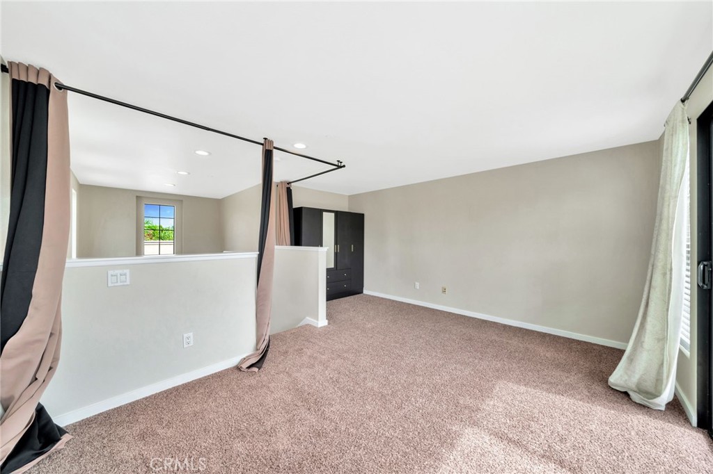 563 W Maple Avenue Property Photo 36