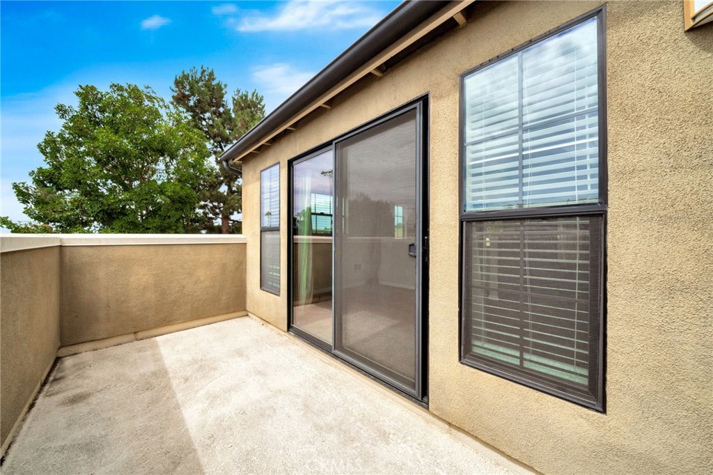 563 W Maple Avenue Property Photo 38