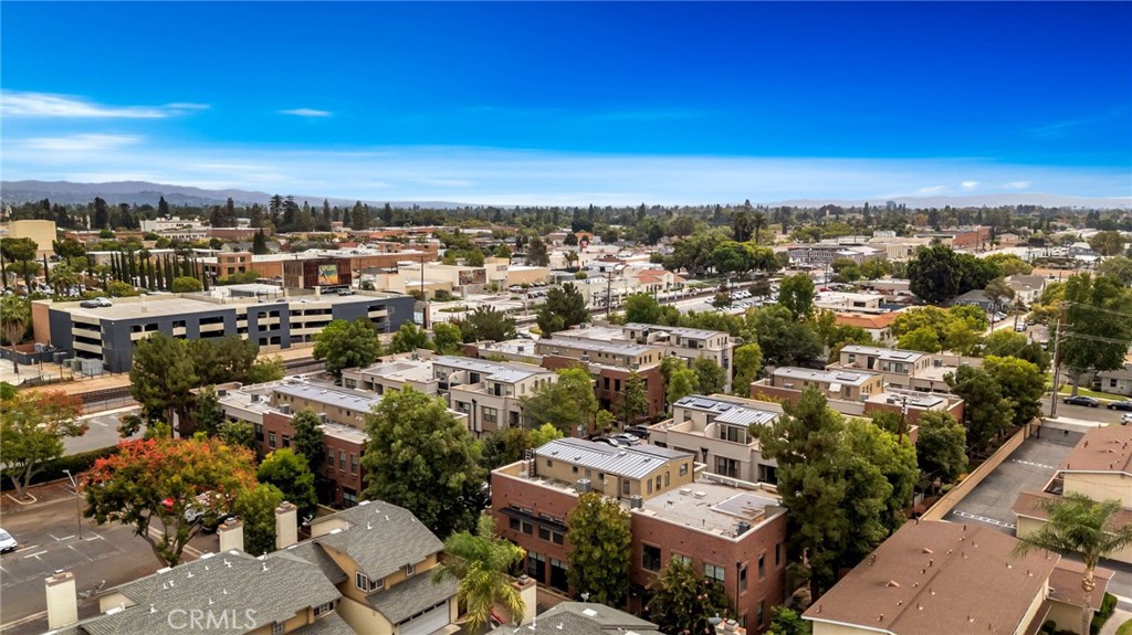 563 W Maple Avenue Property Photo 42