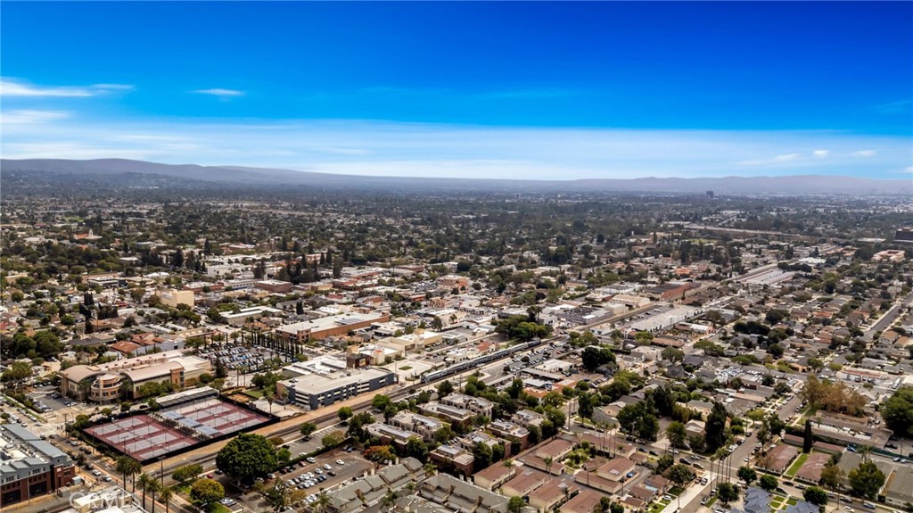 563 W Maple Avenue Property Photo 48