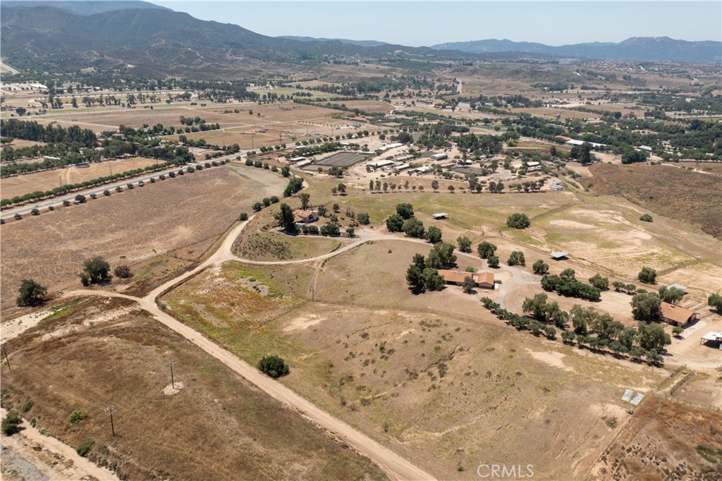 36400 De Portola Road Property Photo 2