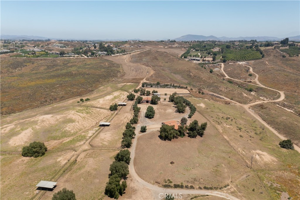 36400 De Portola Road Property Photo 16