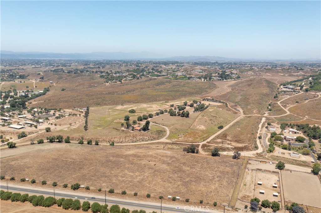 36400 De Portola Road Property Photo 19