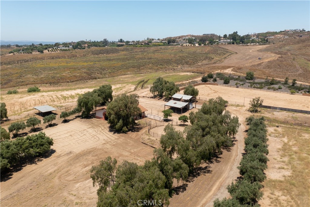 36400 De Portola Road Property Photo 28