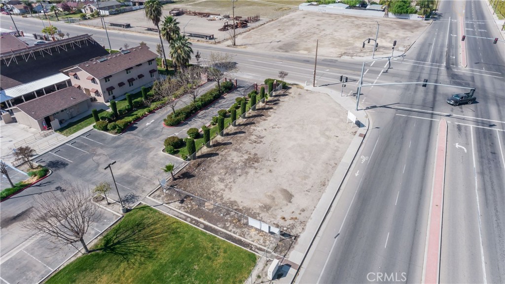 3014 S Cherry Avenue Property Photo