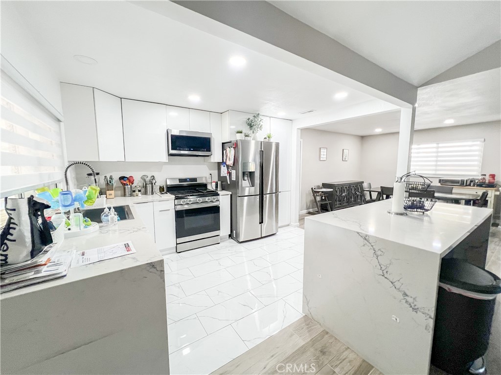 1523 W Alexis Avenue Property Photo 1