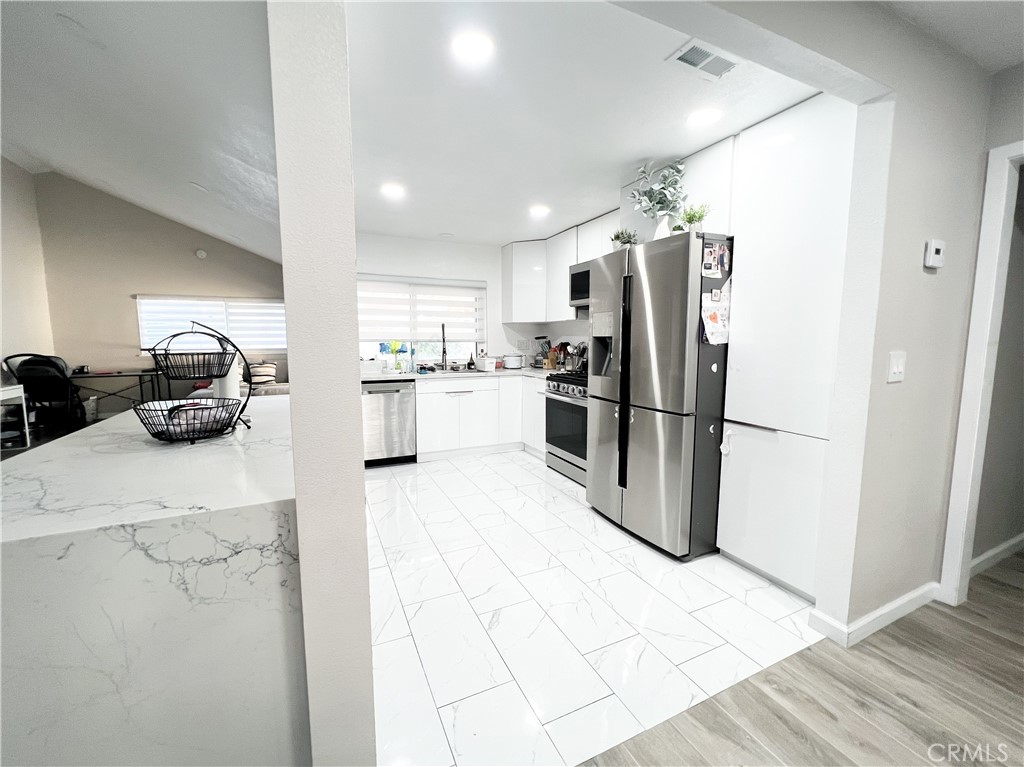 1523 W Alexis Avenue Property Photo 5