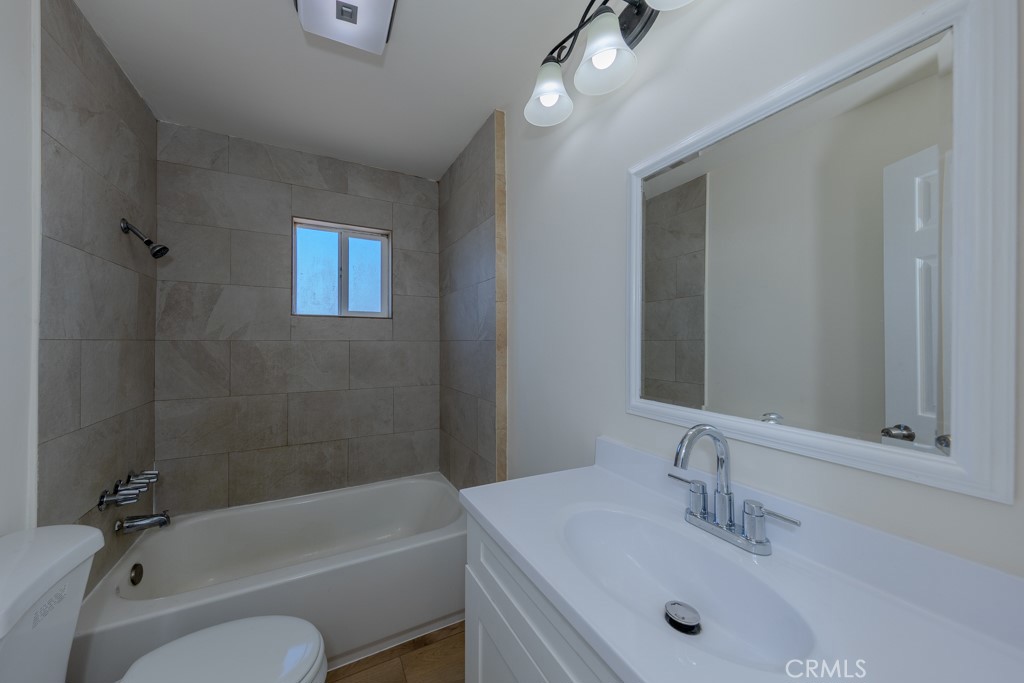 818 E Stearns Avenue Property Photo 21