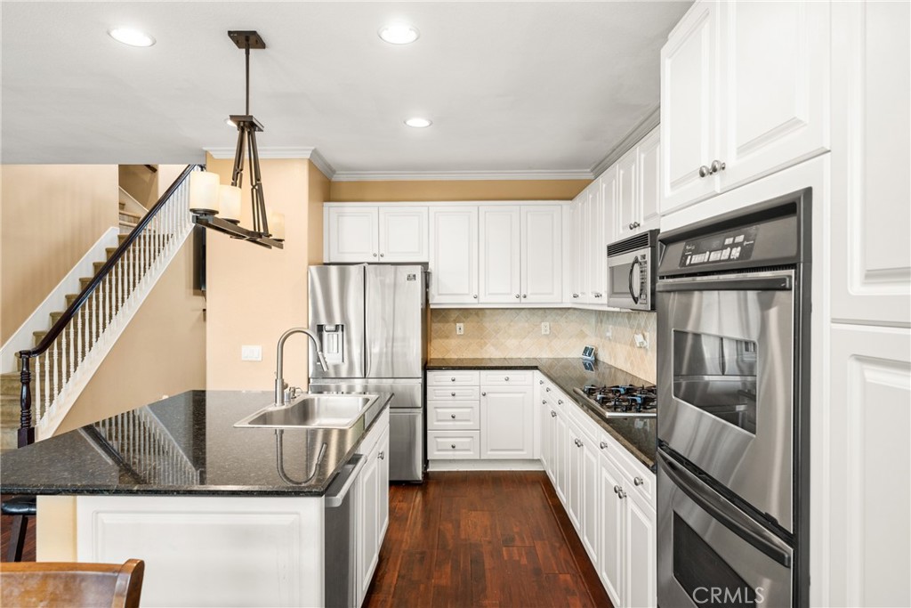 7410 E Skyline Drive Property Photo 11