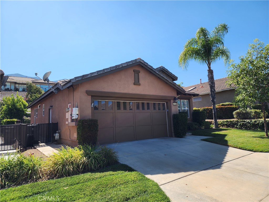 9153 Wooded Hill Drive Property Photo 3