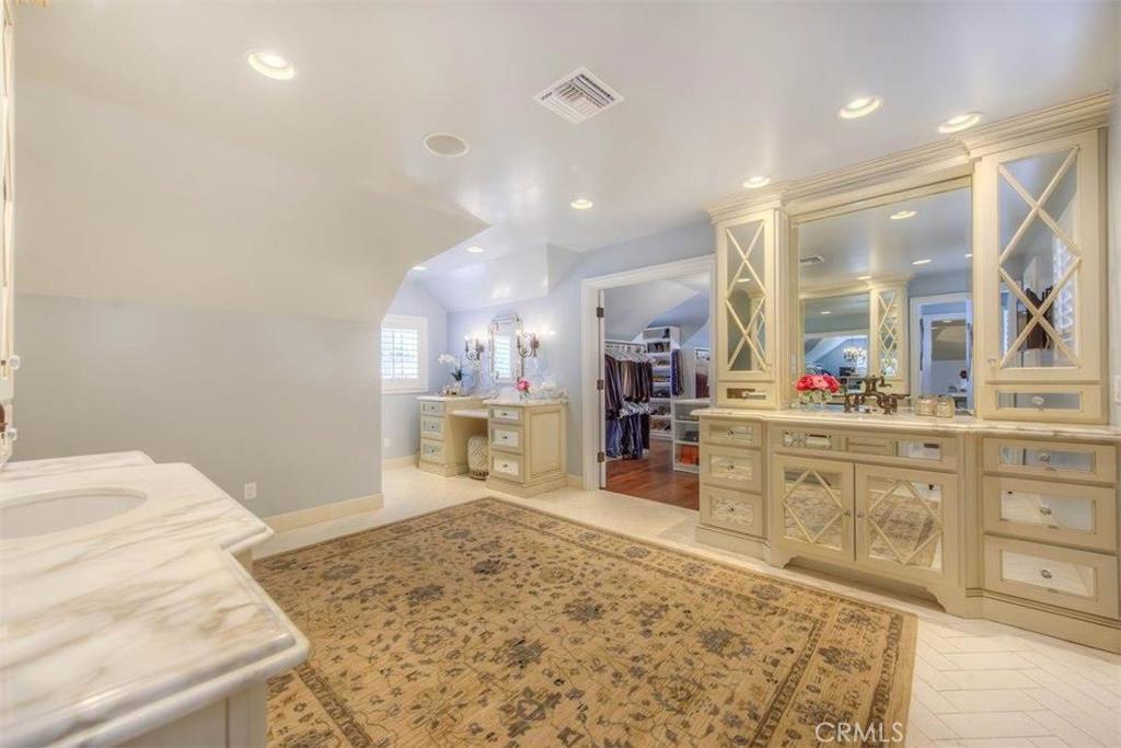 9882 Wildwood Way Property Photo 26