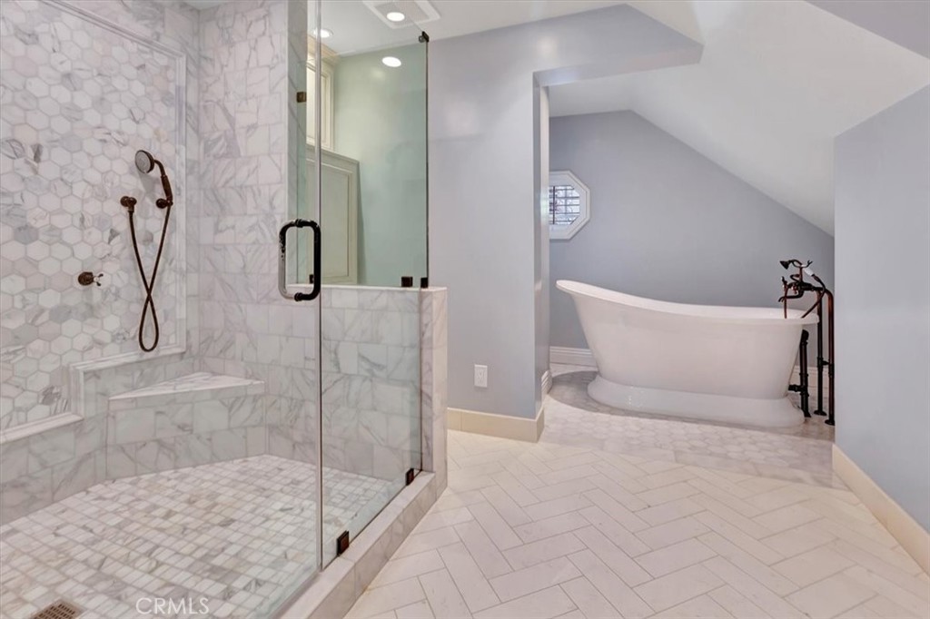 9882 Wildwood Way Property Photo 28
