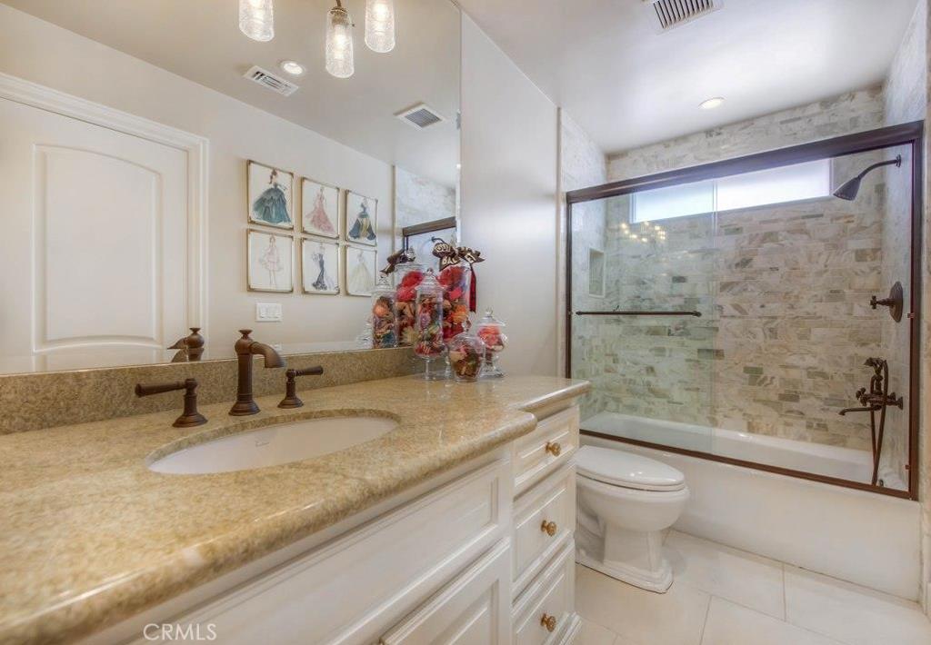 9882 Wildwood Way Property Photo 32