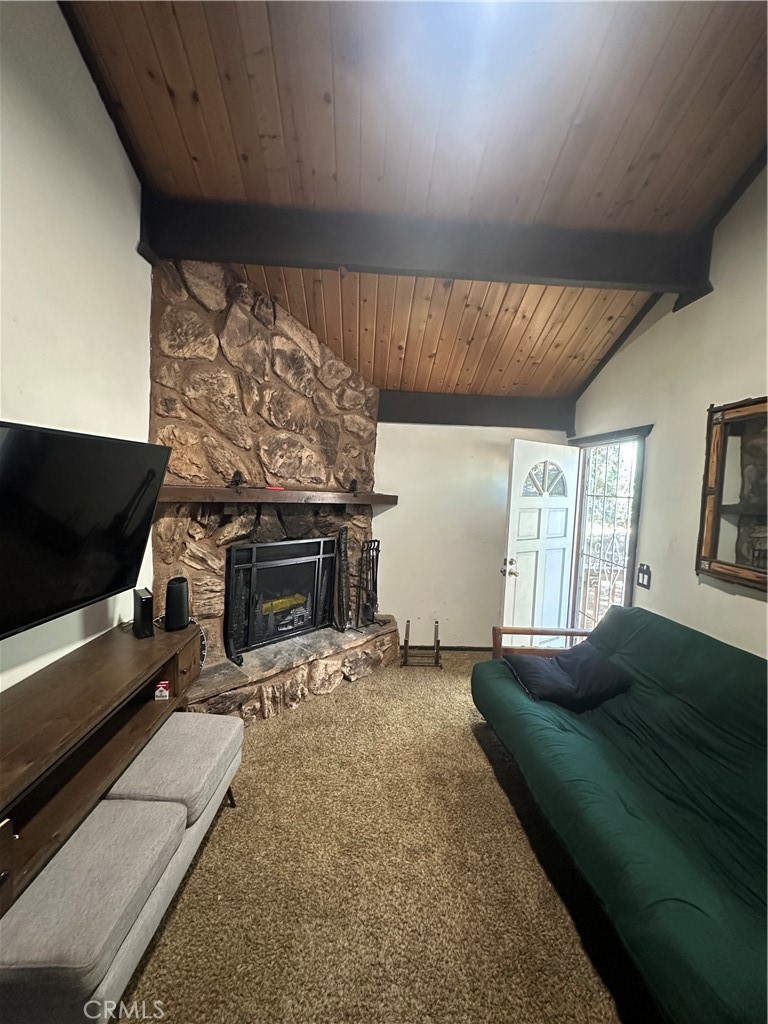 358 San Bernardino Avenue Property Photo 5
