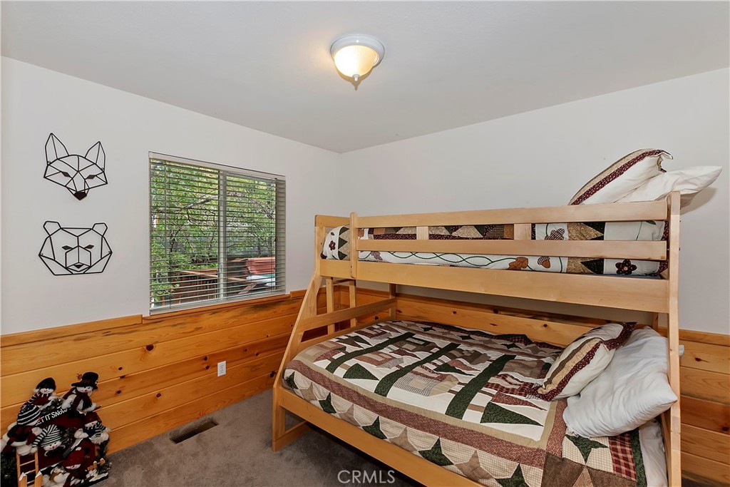 1394 La Crescenta Drive Property Photo 18