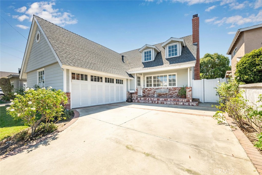 400 Coastline Drive Property Photo 3