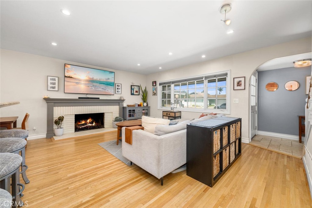 400 Coastline Drive Property Photo 9