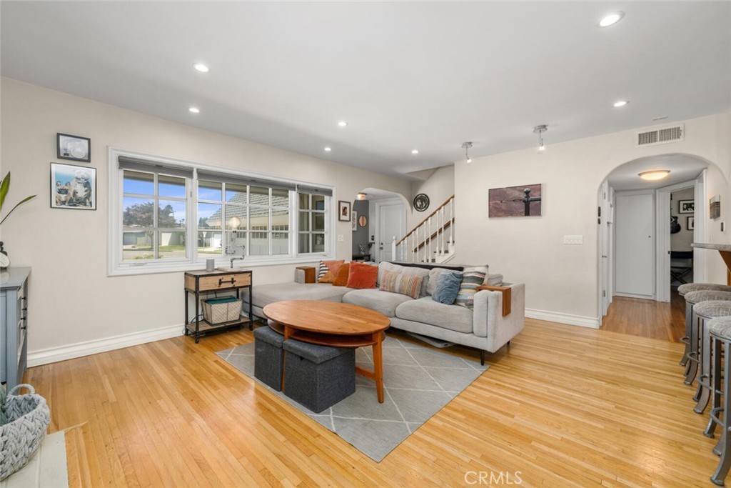 400 Coastline Drive Property Photo 11