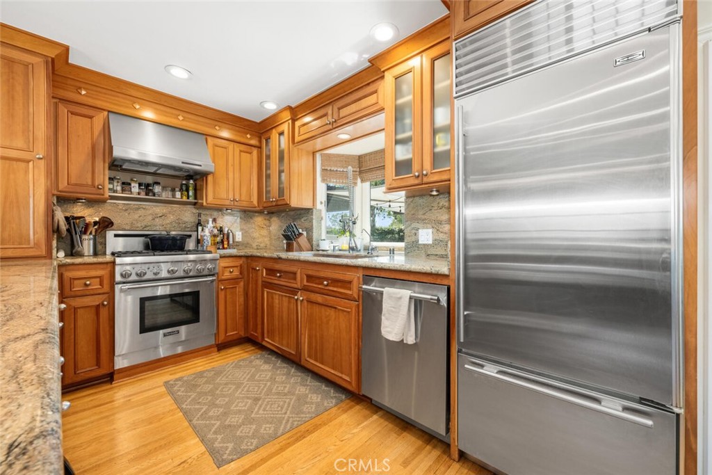 400 Coastline Drive Property Photo 20