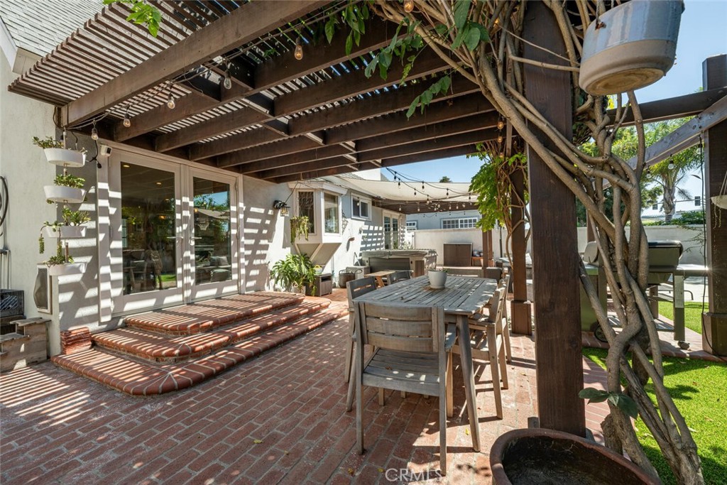 400 Coastline Drive Property Photo 46