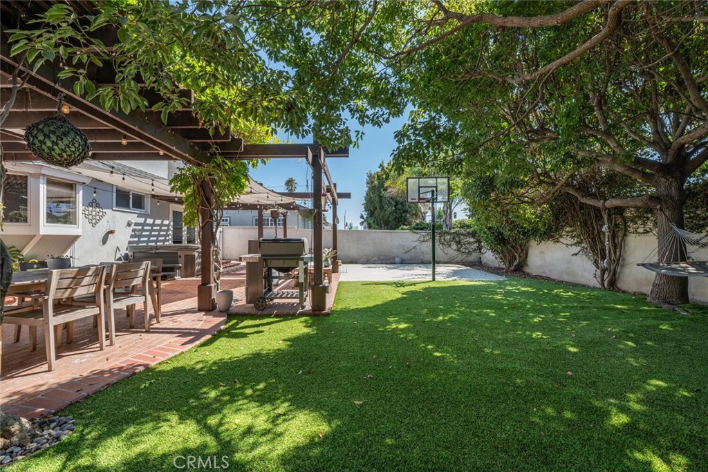 400 Coastline Drive Property Photo 48