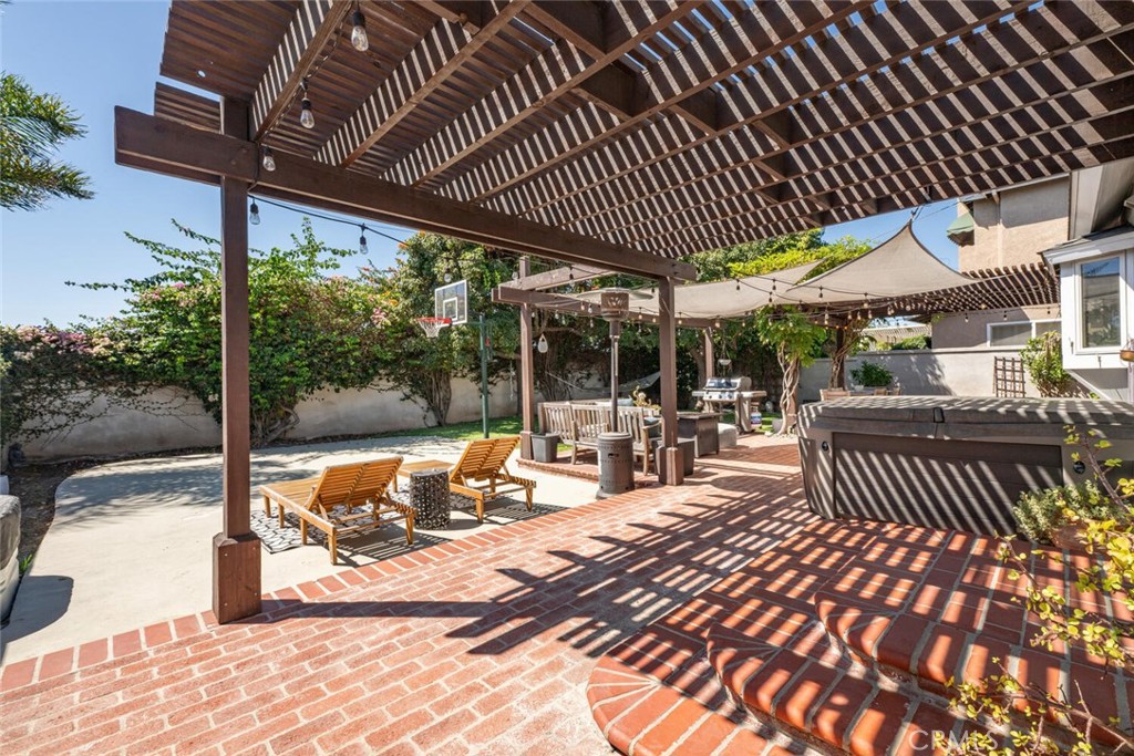 400 Coastline Drive Property Photo 55