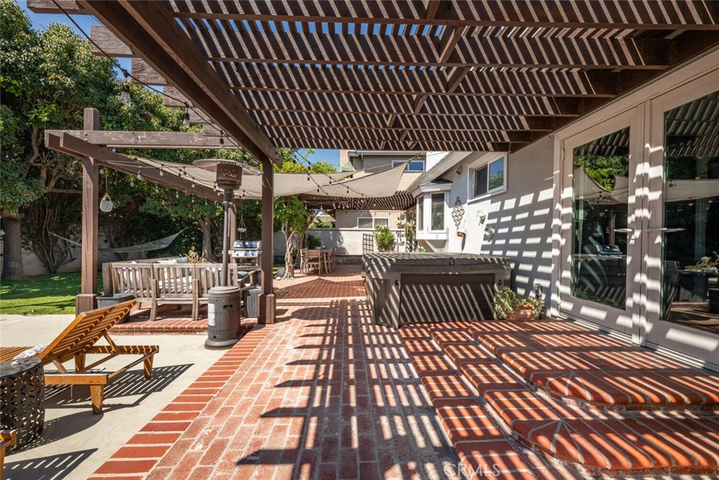 400 Coastline Drive Property Photo 56