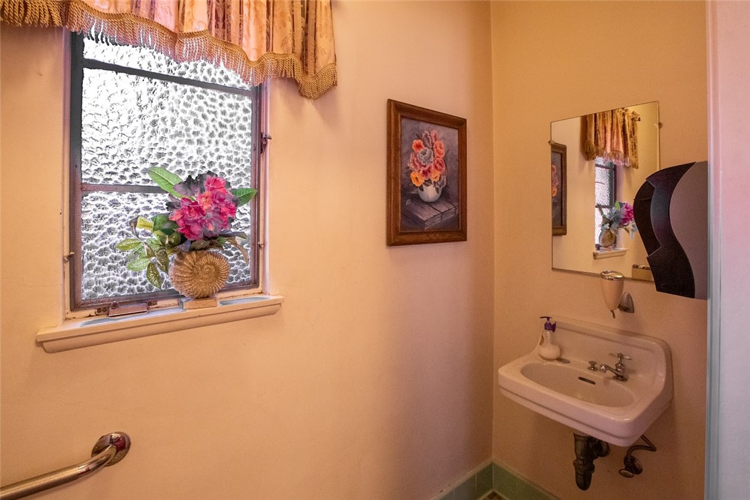 6698 Orange Avenue Property Photo 13