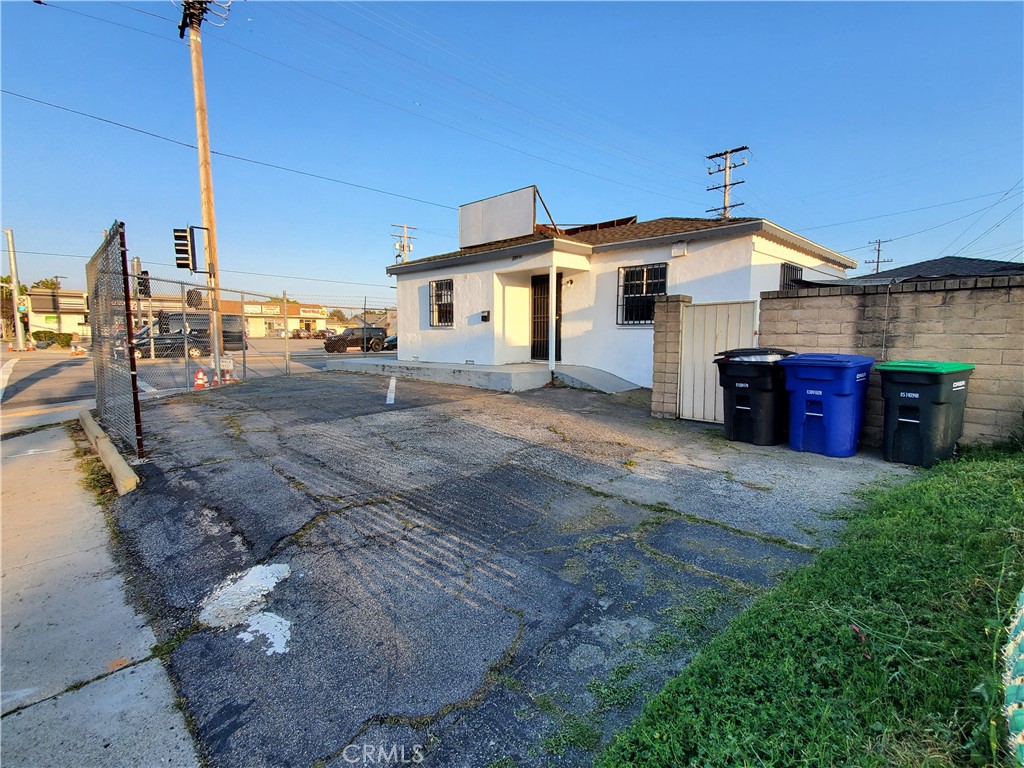 8858 Flower Street Property Photo