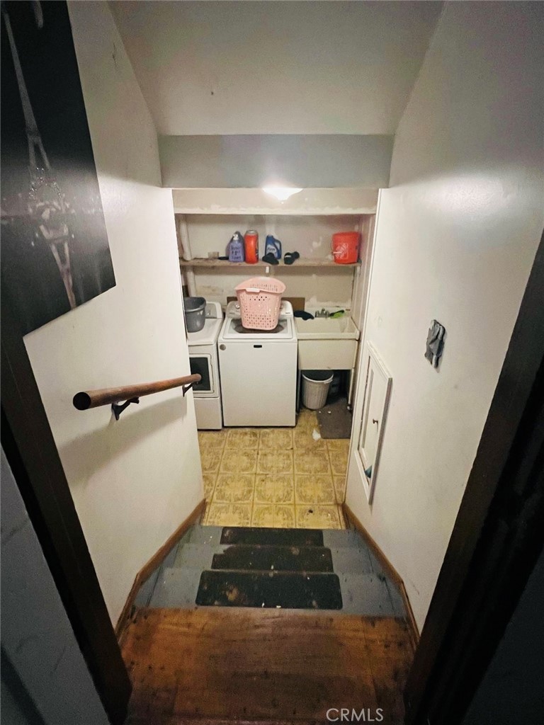 2001 Illinois Street Property Photo 8