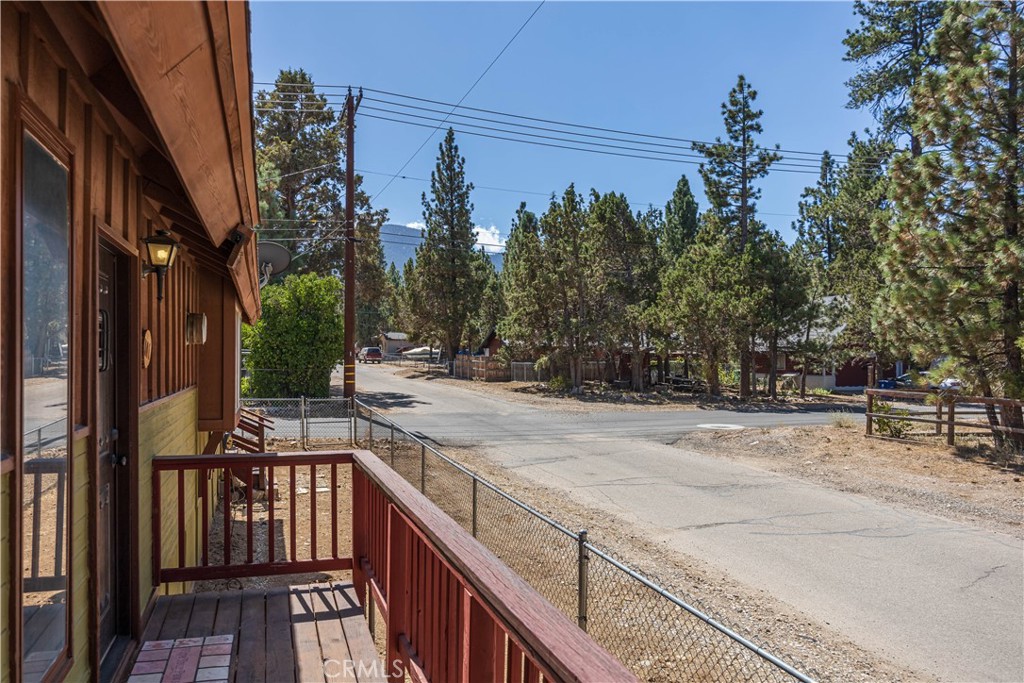 2101 5th Lane Property Photo 6