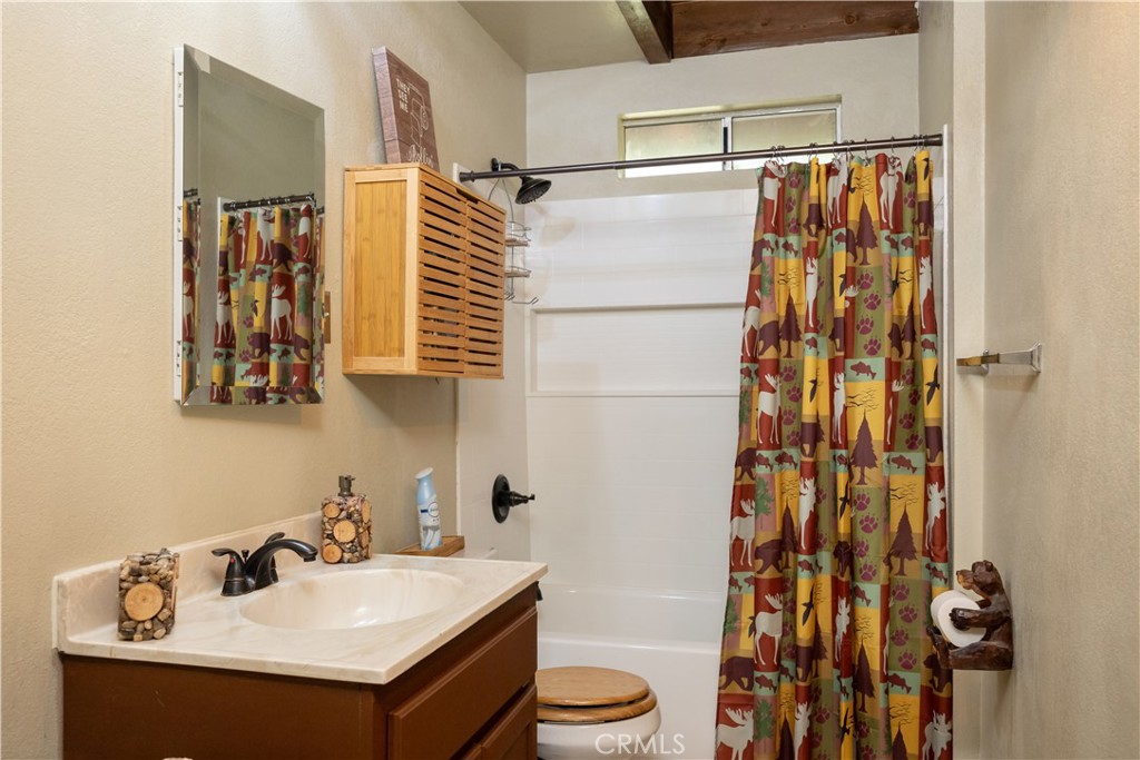 2101 5th Lane Property Photo 16