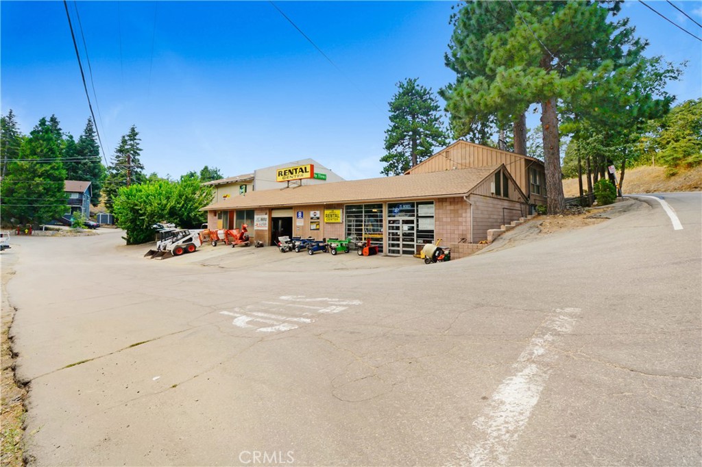26325 Pine Avenue Property Photo 1
