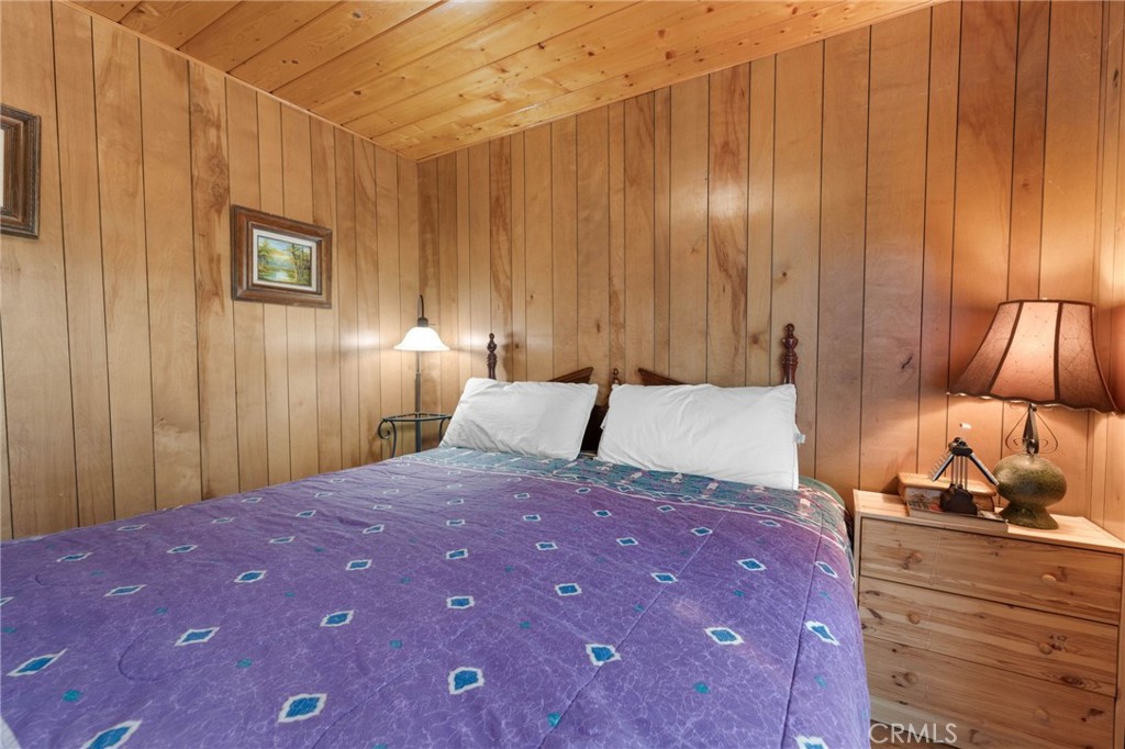 682 Talmadge Road Property Photo 9