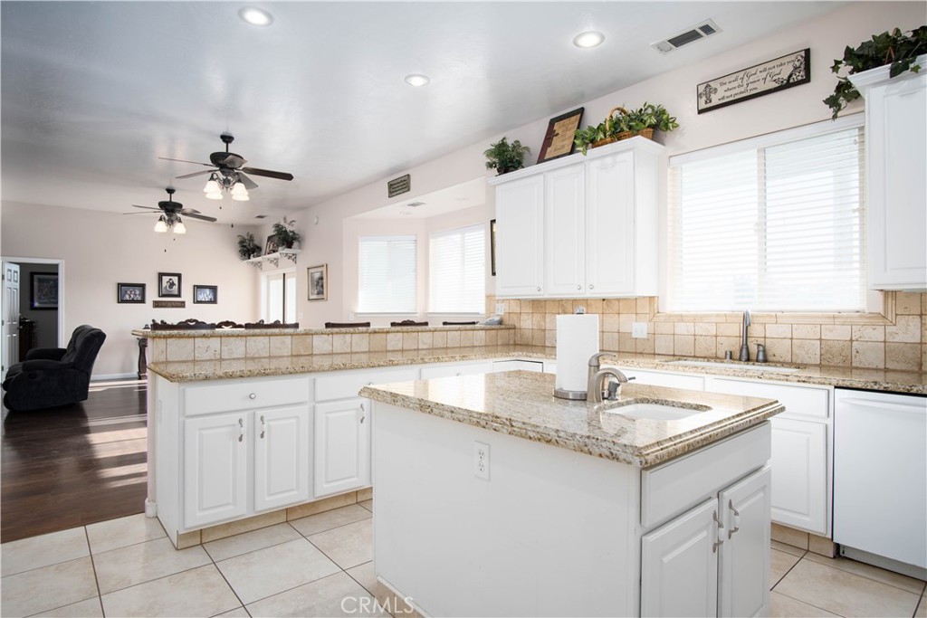 1252 W Linda Vista Avenue Space B Property Photo 13