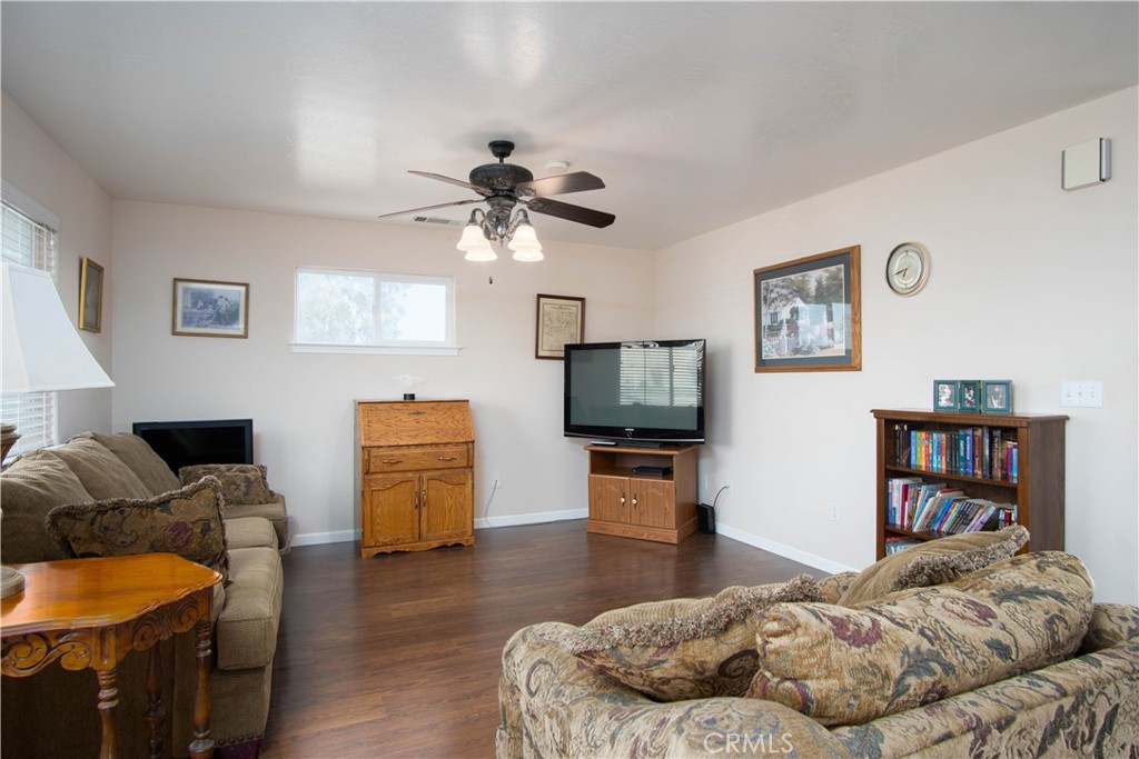 1252 W Linda Vista Avenue Space B Property Photo 26