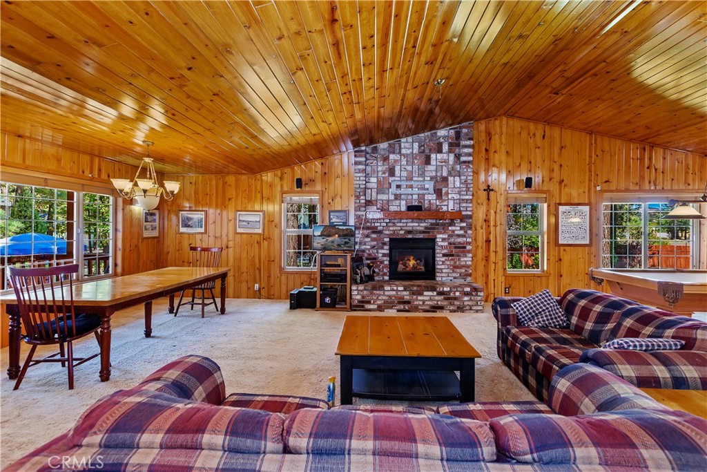 199 Pinecrest Drive Property Photo 10