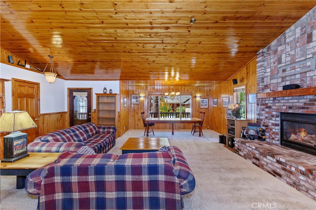 199 Pinecrest Drive Property Photo 12