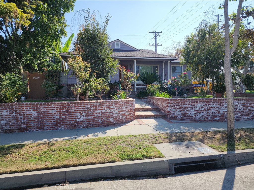 4702 Ocana Avenue Property Photo