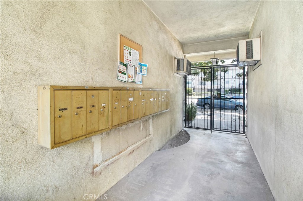 5763 Laurel Canyon Boulevard Property Photo 8