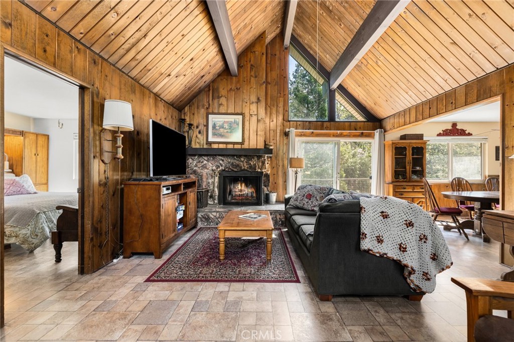 175 Golf Course Road Property Photo 4