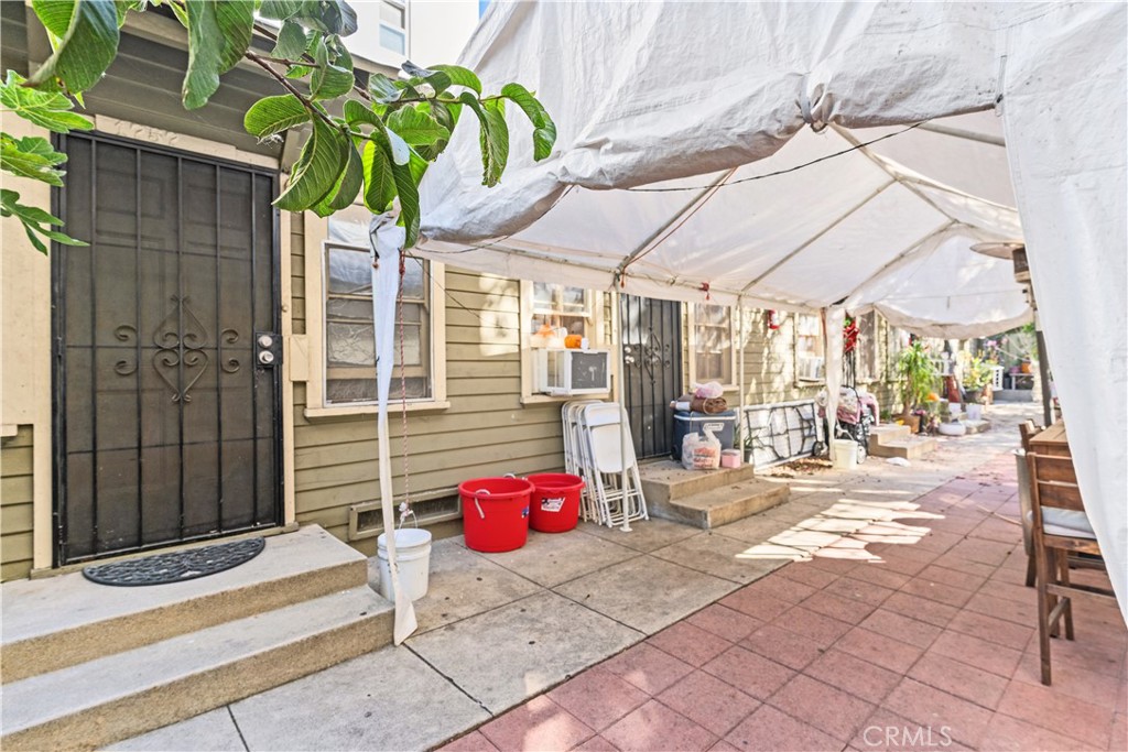 1757 Long Beach Boulevard Property Photo 23