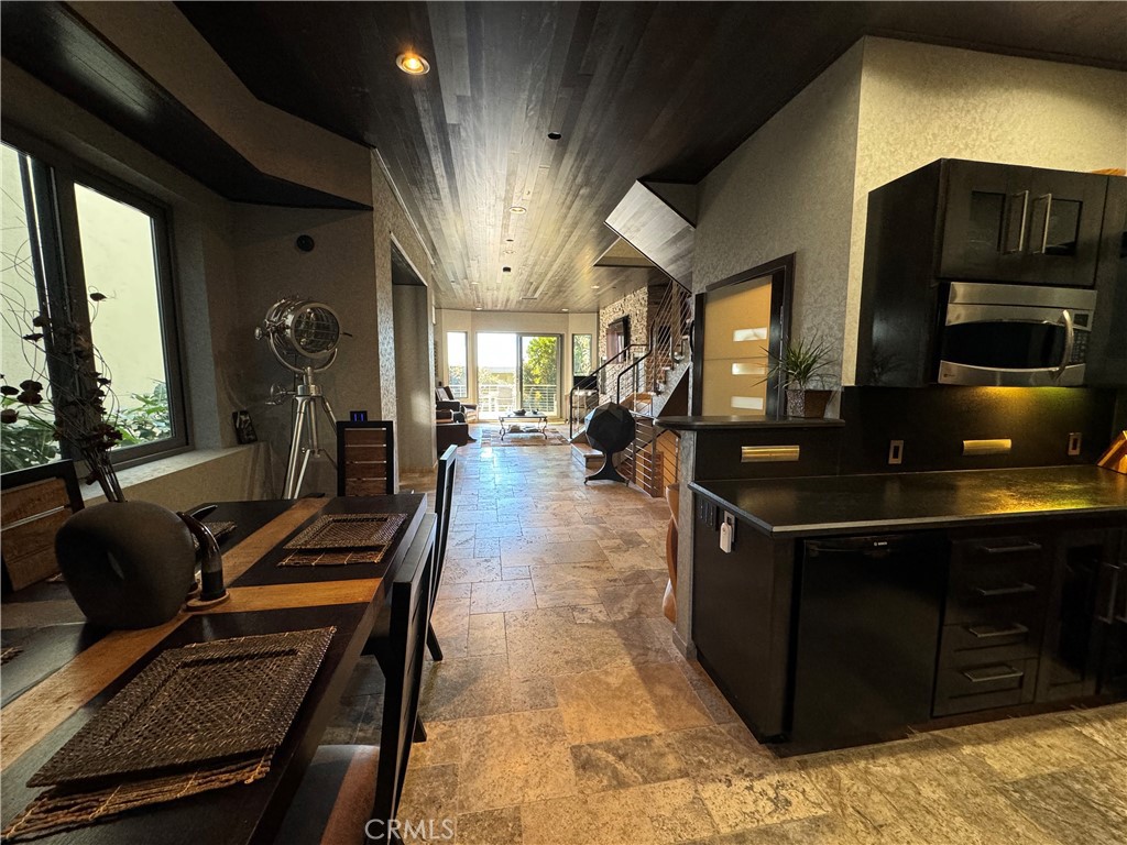 1083 Tia Juana Street Property Photo 12