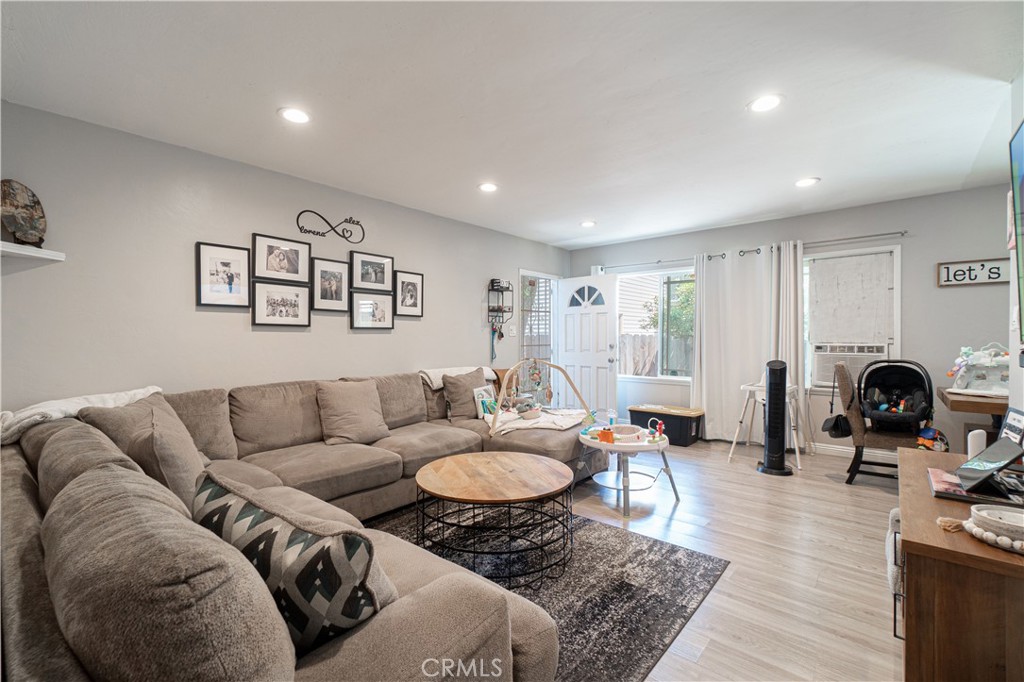 1816 Oregon Avenue Property Photo 11